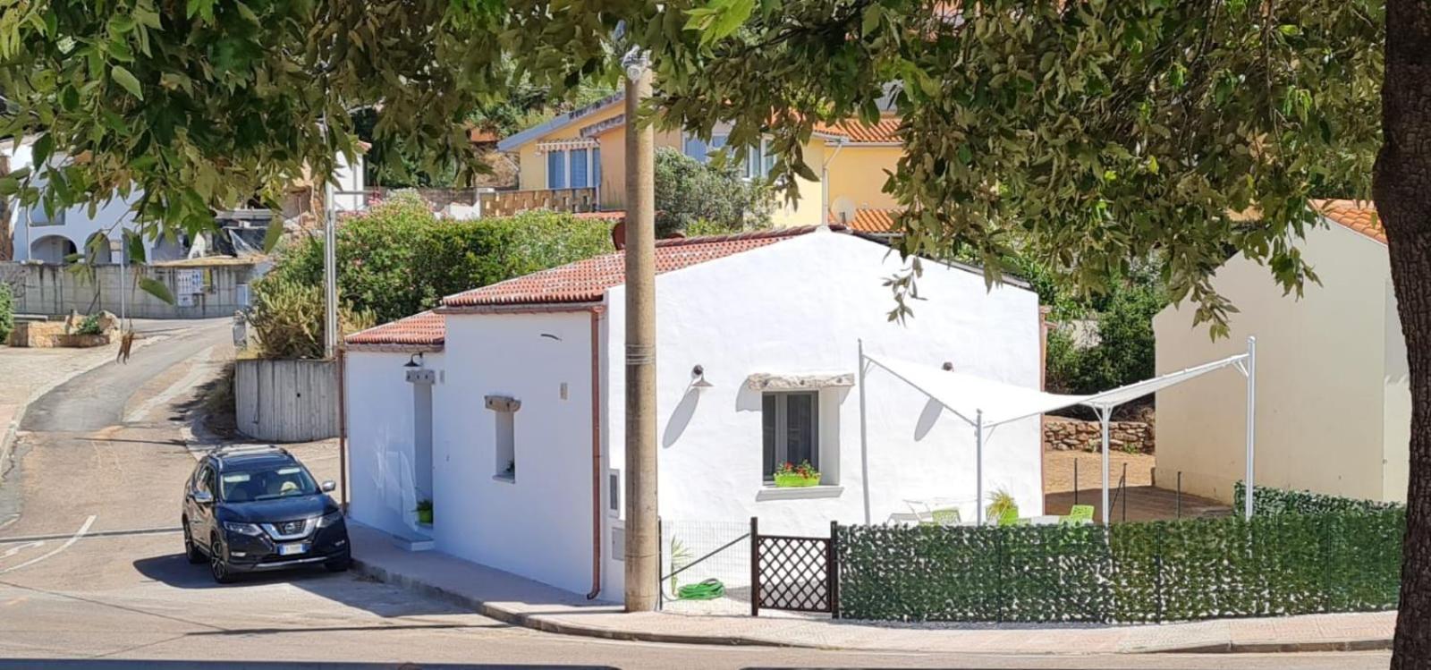 Lo Stazzo Della Dottoressa Enas Esterno foto